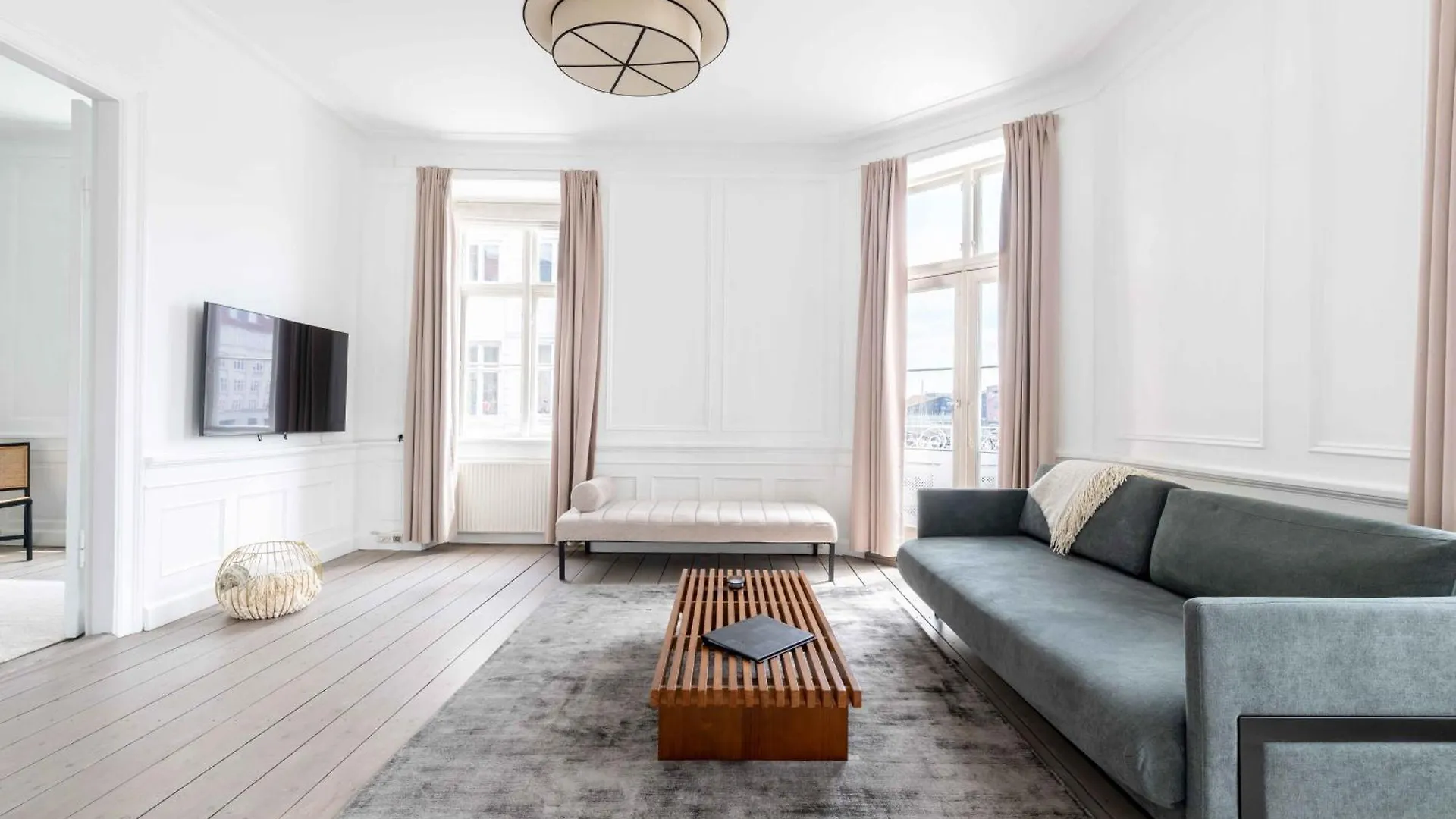Chic Apartment In Vibrant Area By Copenhagen Canals Denmark