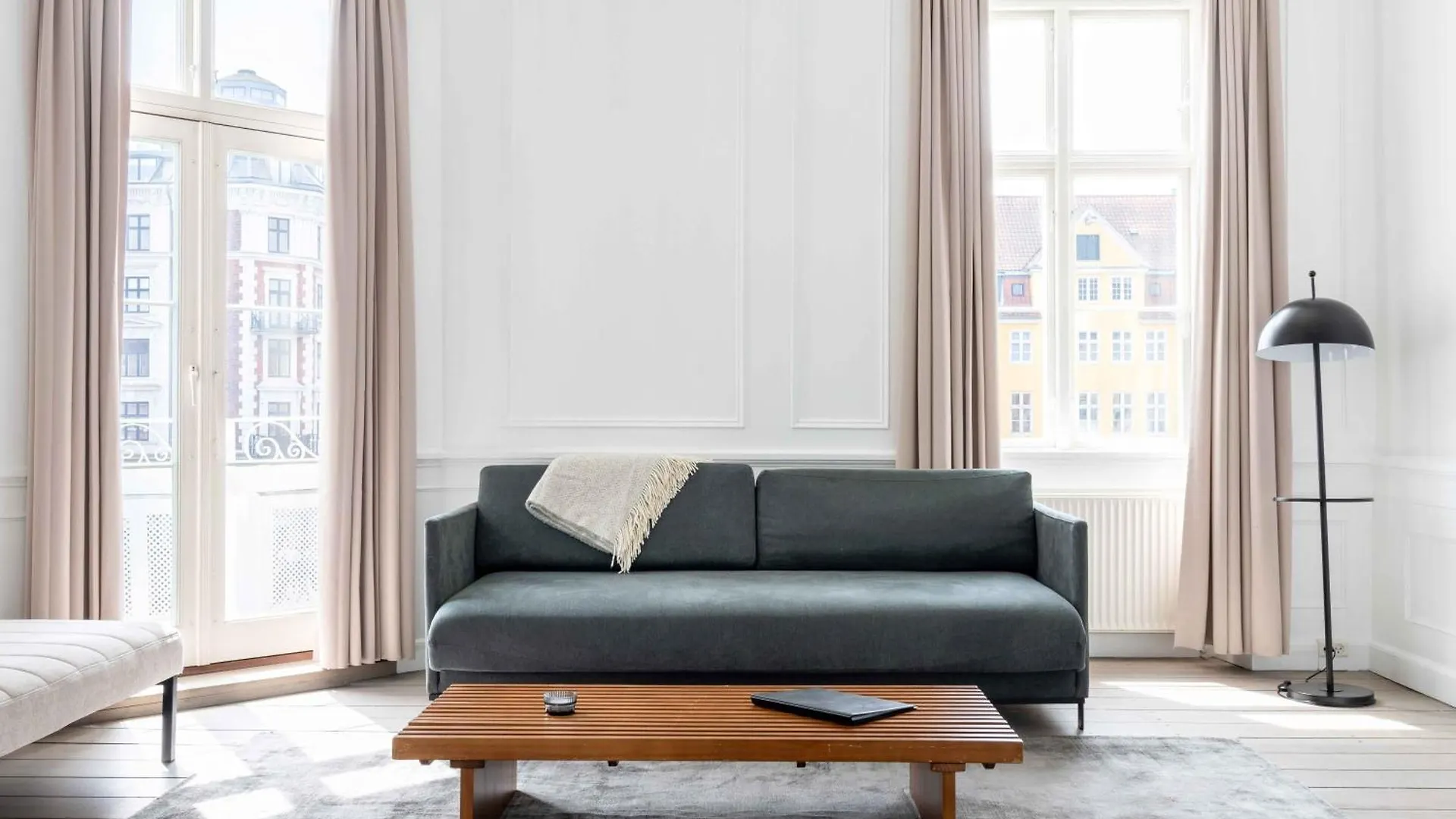Chic Apartment In Vibrant Area By Copenhagen Canals