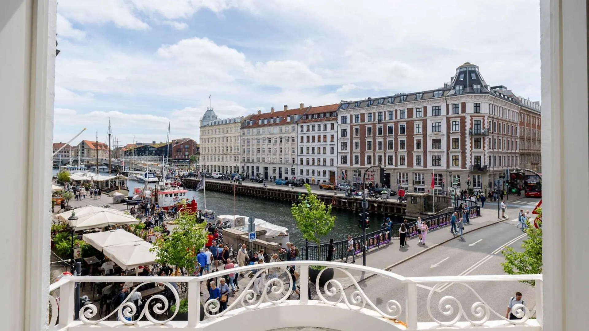 Chic Apartment In Vibrant Area By Copenhagen Canals