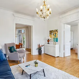 Elegant With Prime Location In Osterbro Copenhagen