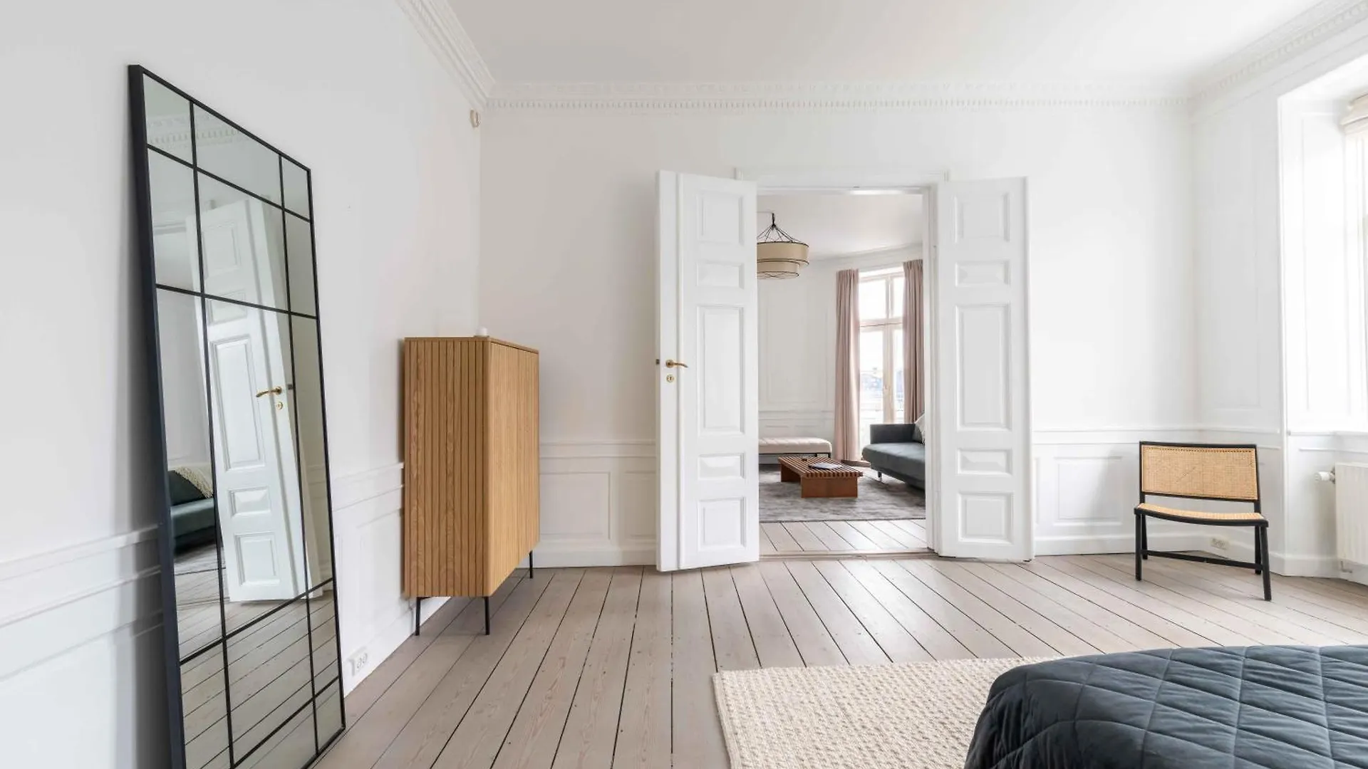 Chic Apartment In Vibrant Area By Copenhagen Canals 0*,