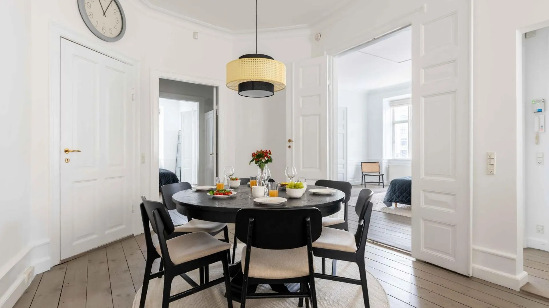 Chic Apartment In Vibrant Area By Copenhagen Canals